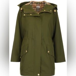 BURBERRY CHECK-LINED HOODED JACKET IN DARK OLIVE GREEN